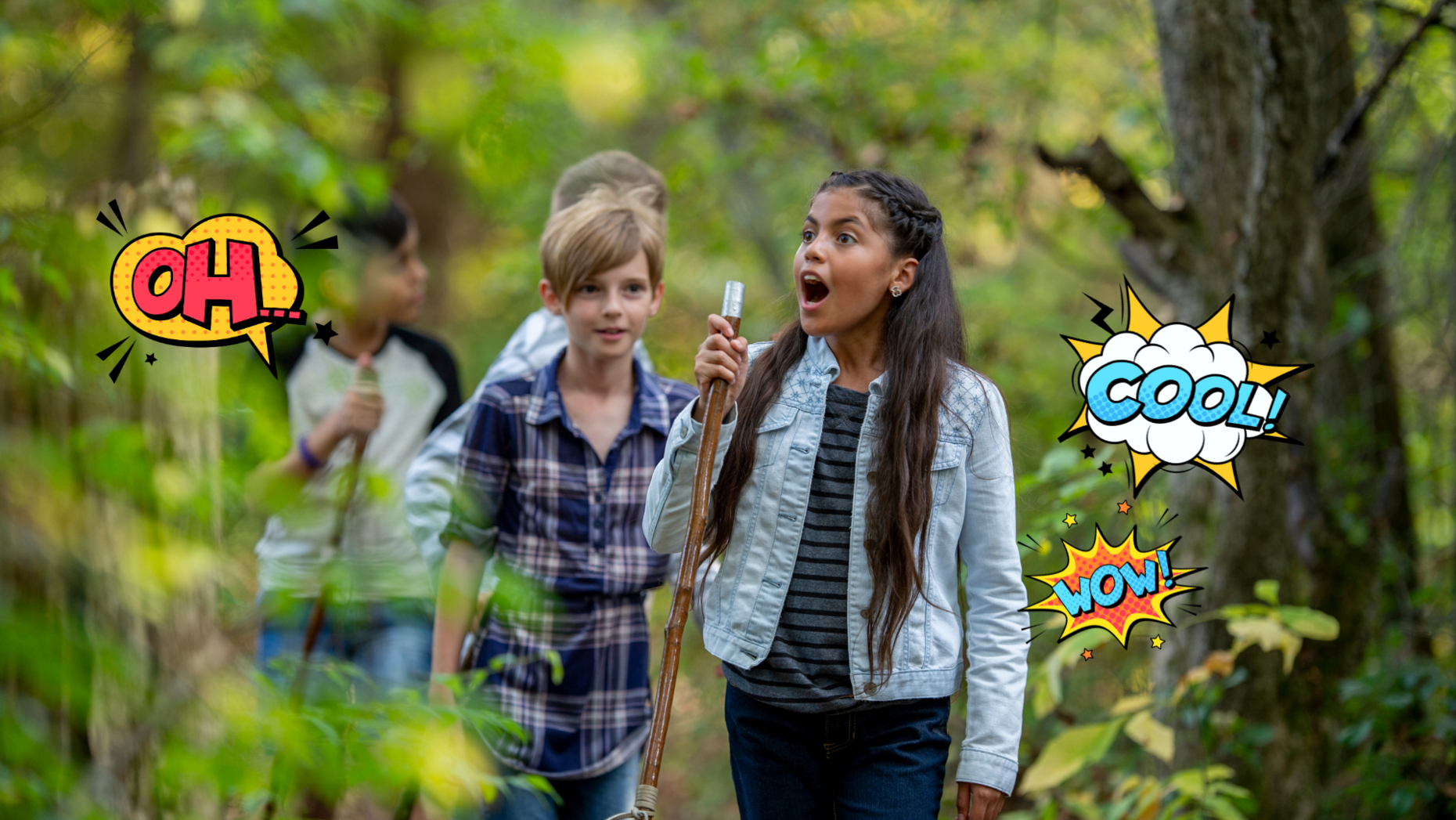 Kinder entdecken den Wald